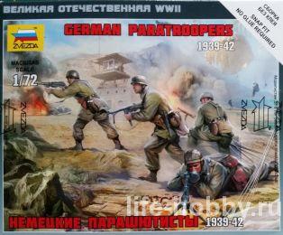 6136   1939-1942 / German Paratroopers 1939-1942